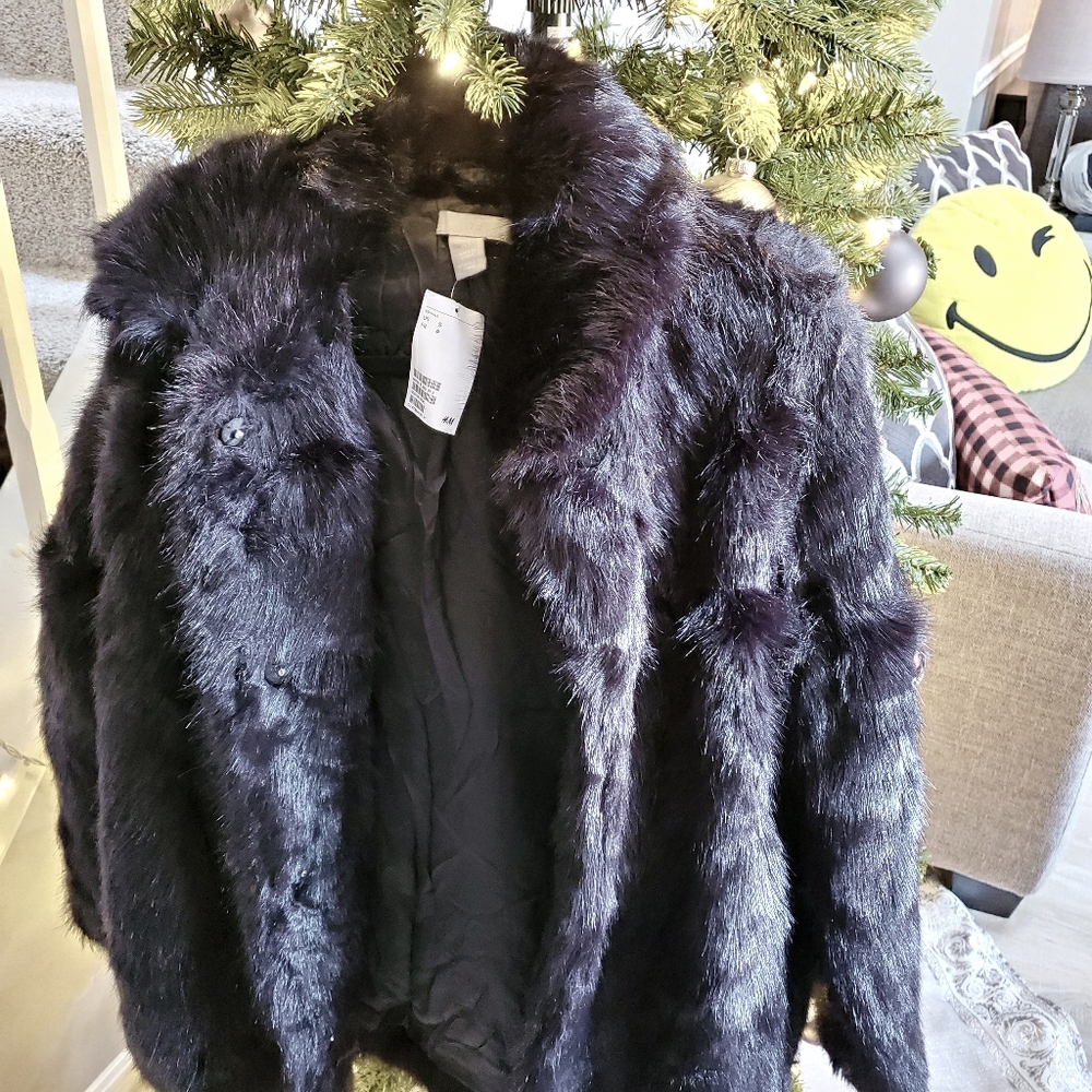 Sale !!! H&M Fur Coat Size S / Black